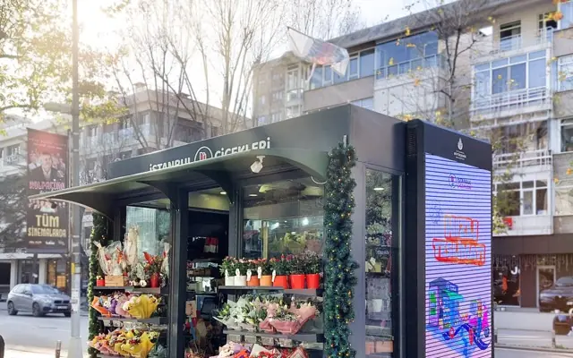 Bağdat Garanti Önü – Bağdat Cad. ile Müzeyyen Sk. köşesi, Kadıköy ilçesindeki İstanbul Çiçekleri mağazası